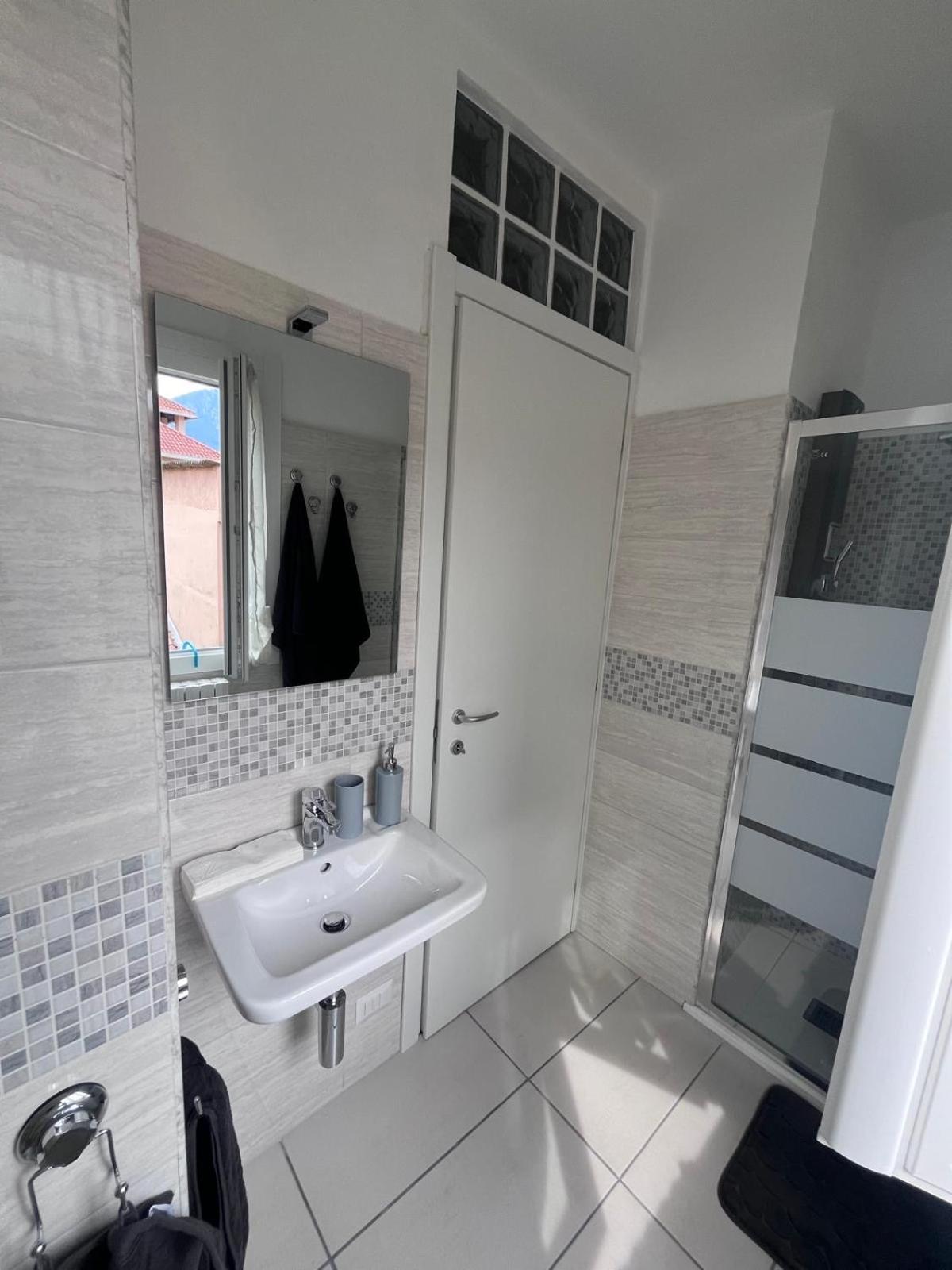 Casa Castagna Appartamento - Lecco Exteriör bild
